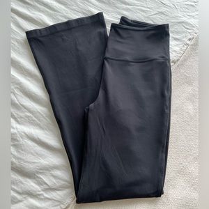 BRAND NEW* Lululemon - Groove Super-High-Rise Flared Pant Nulu